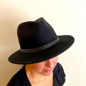 Beautiful black lined wool fedora type hat with detail